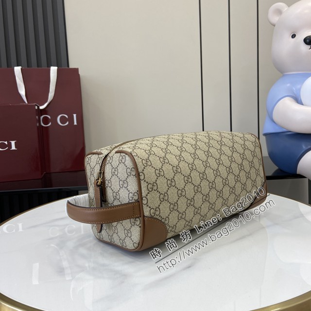 Gucci專櫃古馳最新款Emblem男士旅行系列收納包手拿包 jh2587型號：821163